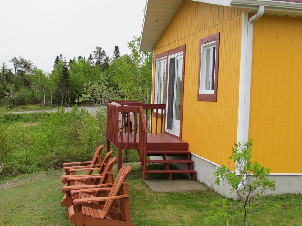 Les Chalets Au Bord De La Mer Лез-Ескумен Номер фото